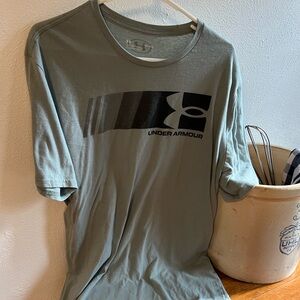 Under armour mens large